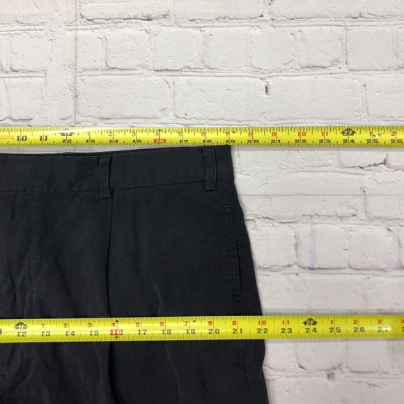 Tommy Bahama Men Pleated Chino Shorts Size 38 Lyocell Blend B240 -8 - Picture 3 of 16